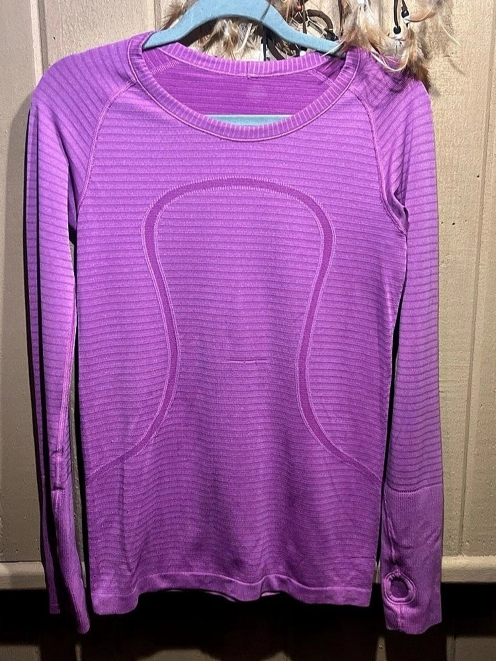 Lululemon Athletica Women's Purple Striped Long Sleeve 6 Flaw - Snag Last Photo